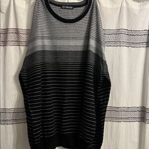 Maxello Men's Gradient Stripe Crewneck Sweater - Black and Gray